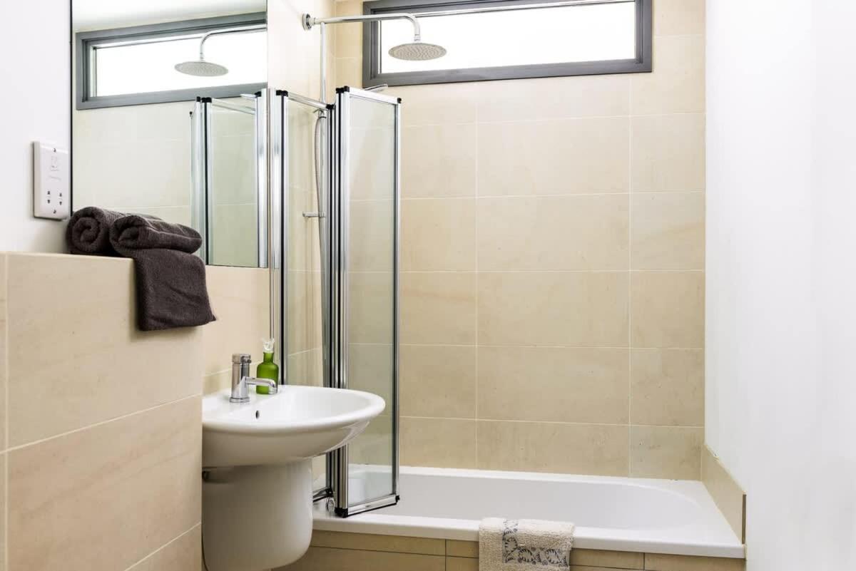 Apartment. Apartment Lancing